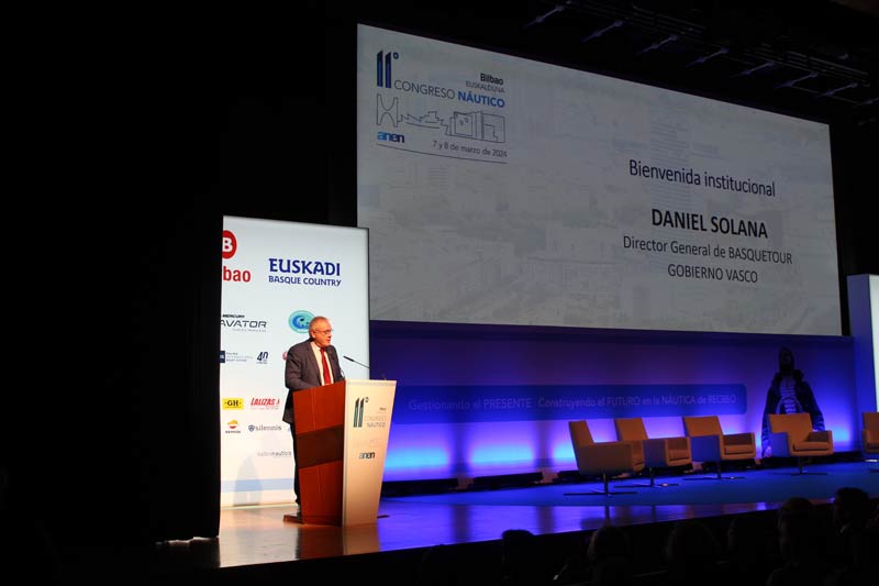 La bienvenida institucional corrió a cargo de Daniel Solana, director general de Basquetour